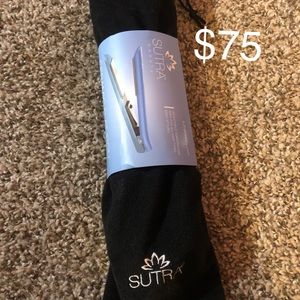 Sutra Beauty flat iron/straightener